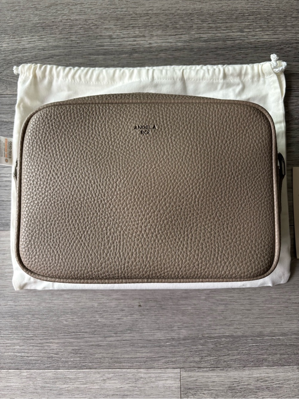 Angela Roi Grace Mini Crossbody [Signet] - Light Mud Gray Pebble Vegan Leather - Picture 4 of 11